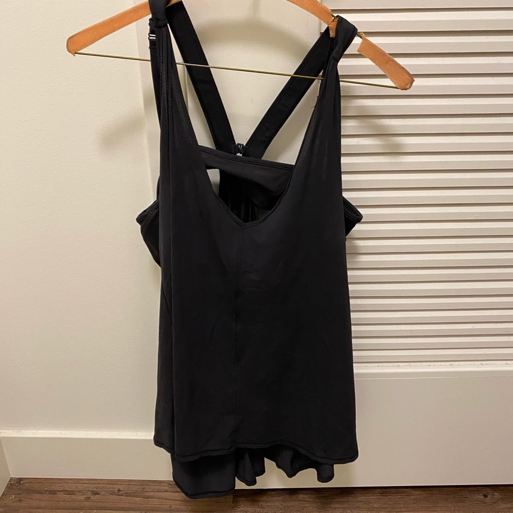 Lululemon Black Breathe and Flow Tank Sz 10